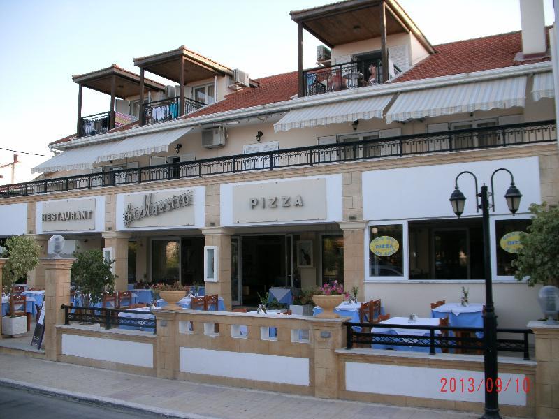 Montes Apartments & Studios Alykanas  Exterior foto